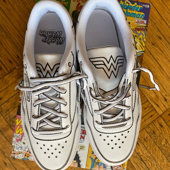 reebok club memt wonder woman